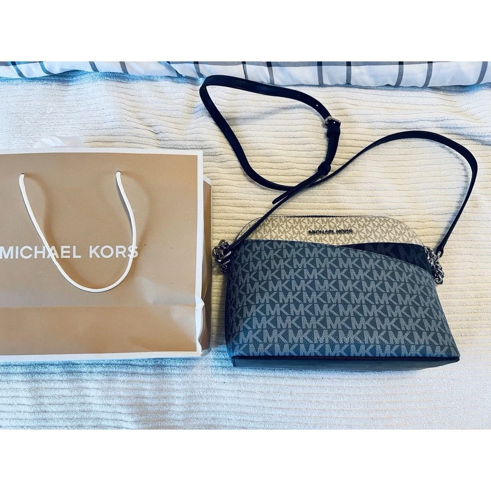New Michael Kors Jet Set Travel MD Dome Crossbody Bag Signature Blue Multi NWT
